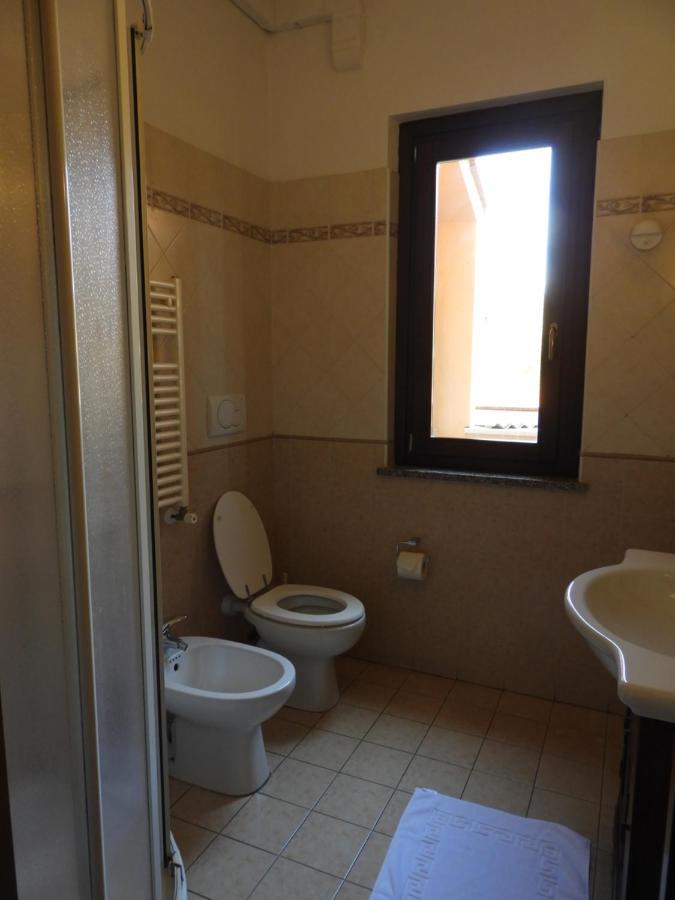 B&B Isola Fiumicino Exteriör bild