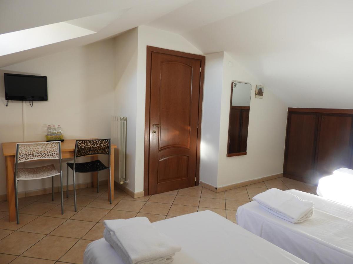 B&B Isola Fiumicino Exteriör bild