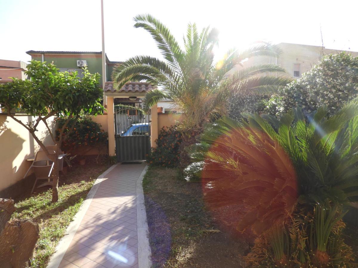 B&B Isola Fiumicino Exteriör bild