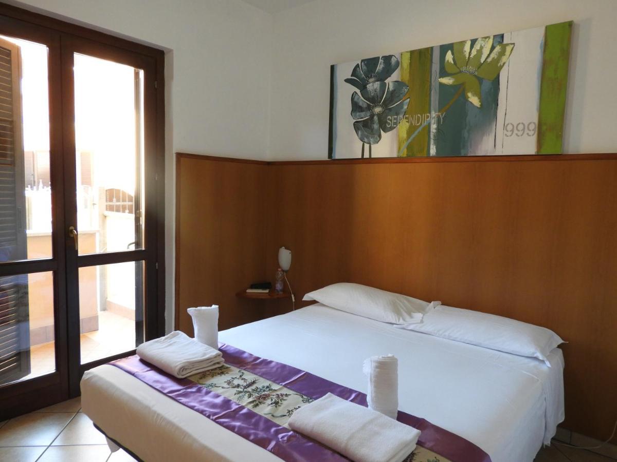 B&B Isola Fiumicino Exteriör bild