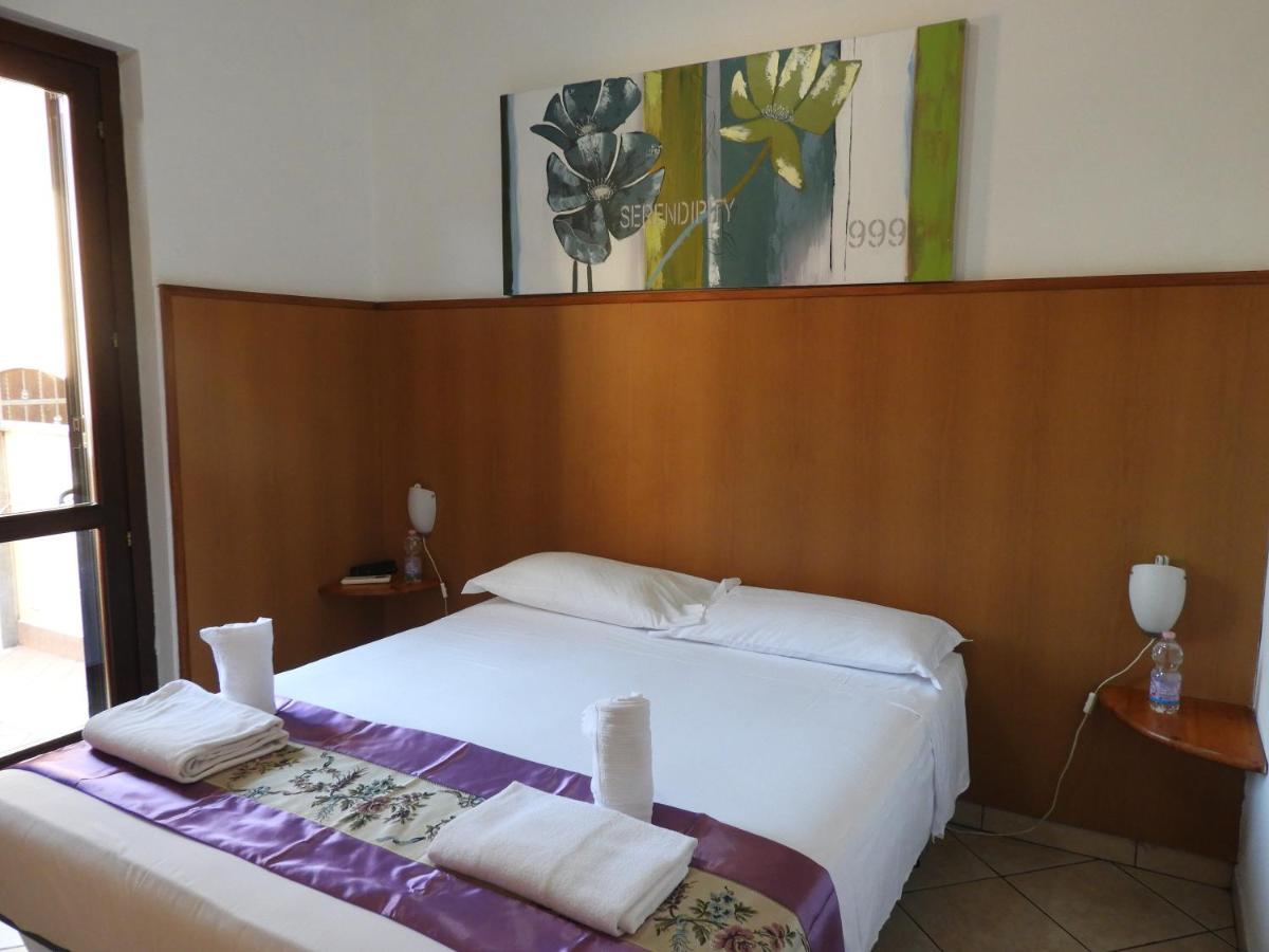 B&B Isola Fiumicino Exteriör bild